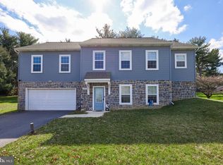 622 Enfield Dr, Lancaster, PA 17601
