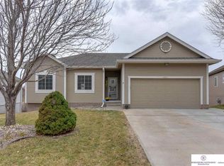 14622 Saratoga St, Omaha, NE 68116