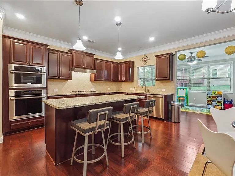4305 Holton Ave — Photo 10