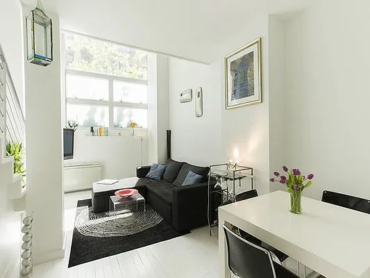 Sold by Sotheby's International Realty | media 7