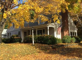 8 Woodland Rd, Portland, CT 06480