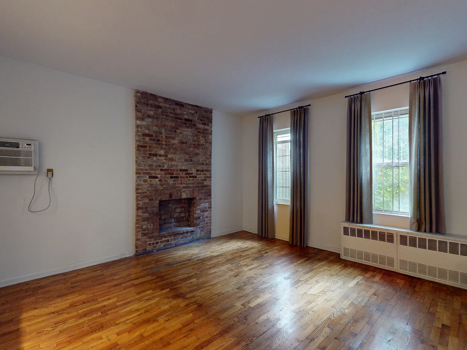342 East 87th Street — Photo 2
