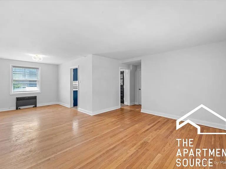 2729 W Berwyn Ave #2 — Photo 5