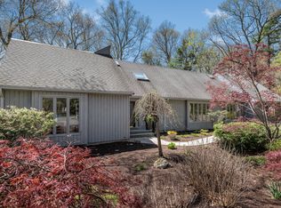 17 Ardsley Way, Avon, CT 06001