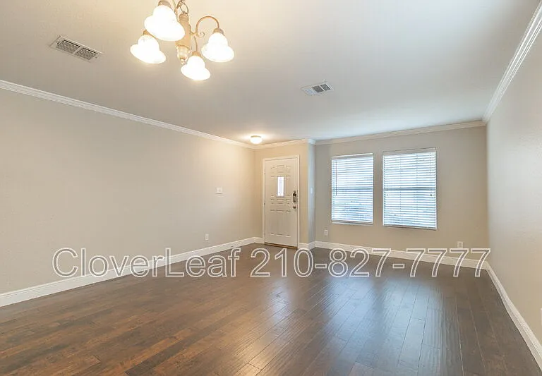 24710 Hickory Mdw — Photo 8