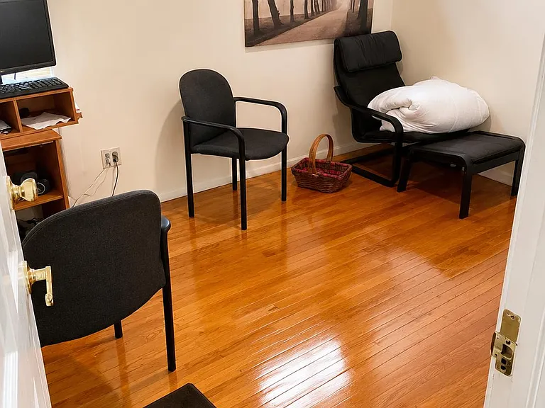 121 W 57th St #1 — Photo 7