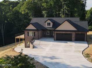 455 Lake Vista Dr, White Pine, TN 37890