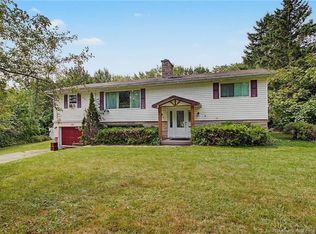 719 Glengarry Pl, Fredericton, NB E3B5Z8