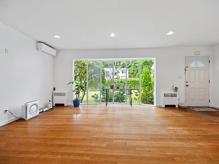 21 Joyce Rd — Photo 23