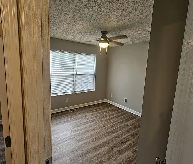 3352 Meadow Gold Dr — Photo 32