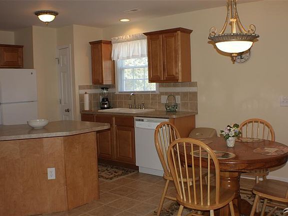 5th image of 2900 E Lakeview Dr SW