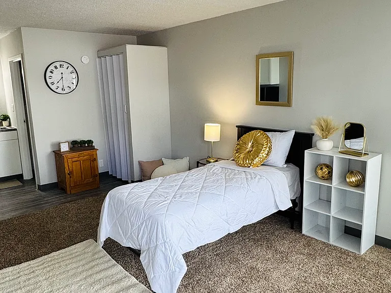 Juniper Hills — Photo 18