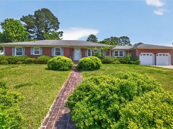 1875 Ames Cir W, Chesapeake, VA 23321