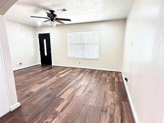 5th image of 10345 Muscatine St