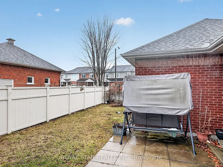 1448 Queensdale Ave — Photo 40