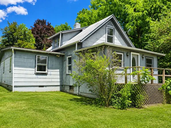 5560 W Huron River Dr, Dexter, MI 48130