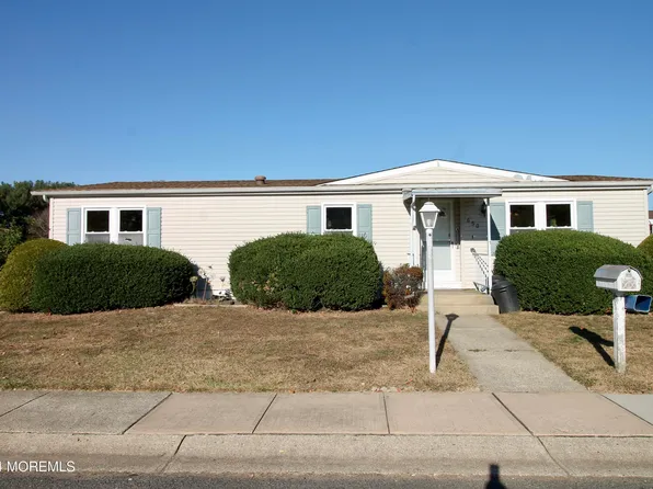 650 Dede Drive, Freehold, NJ 07728