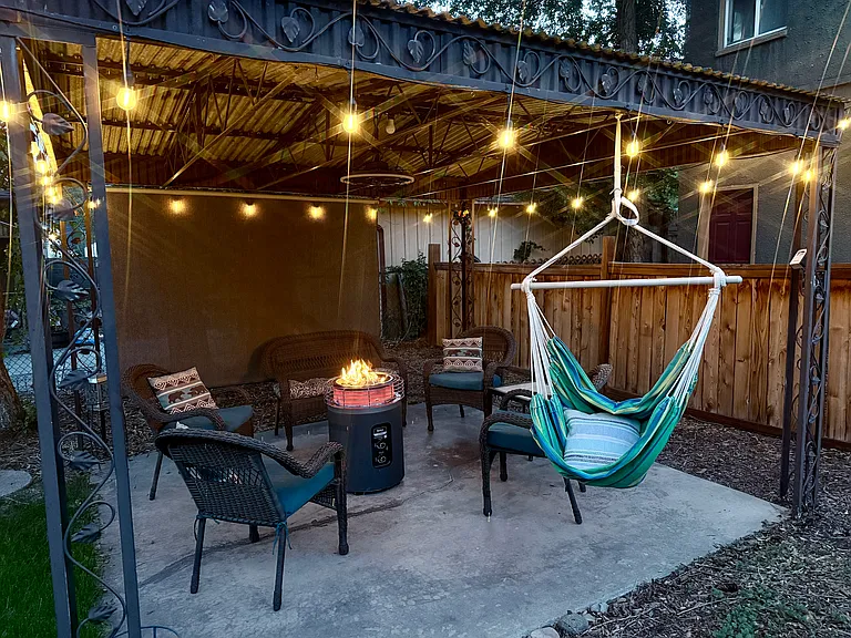 1326 E Platte Ave — Photo 17