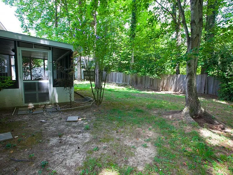 4940 Tanners Spring Dr — Photo 22