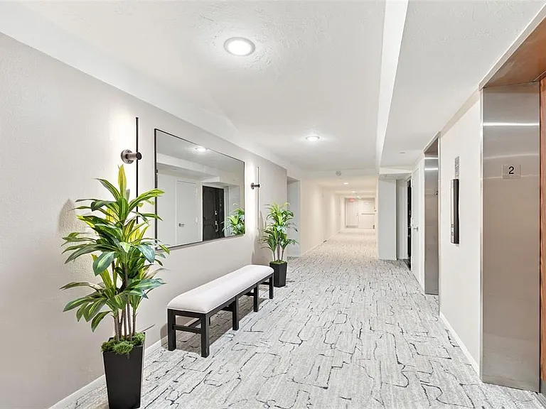 707 S Gulfstream Ave #207 — Photo 37