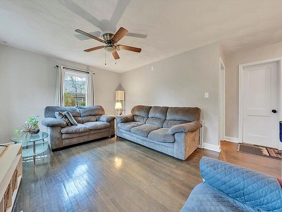 2nd image of 1402 Aspen St NW