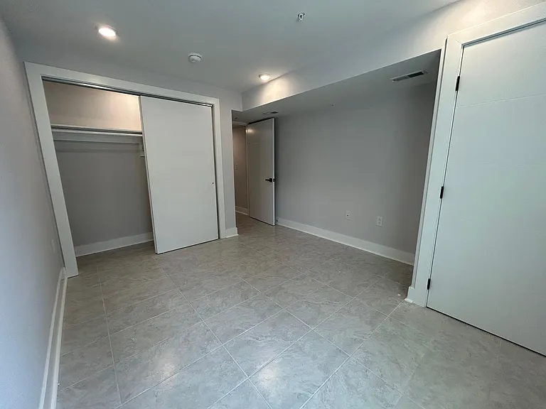 2205 N Franklin St #1 — Photo 13