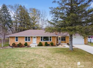 1900 Whitmore Ave NW, Grand Rapids, MI 49534