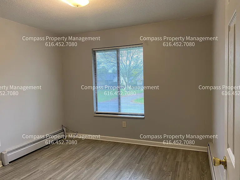 885 Hardwick Dr SE — Photo 6