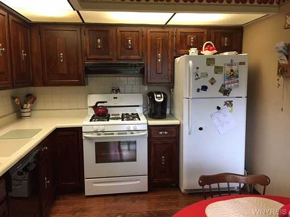 3rd image of 1122 Sheree Dr