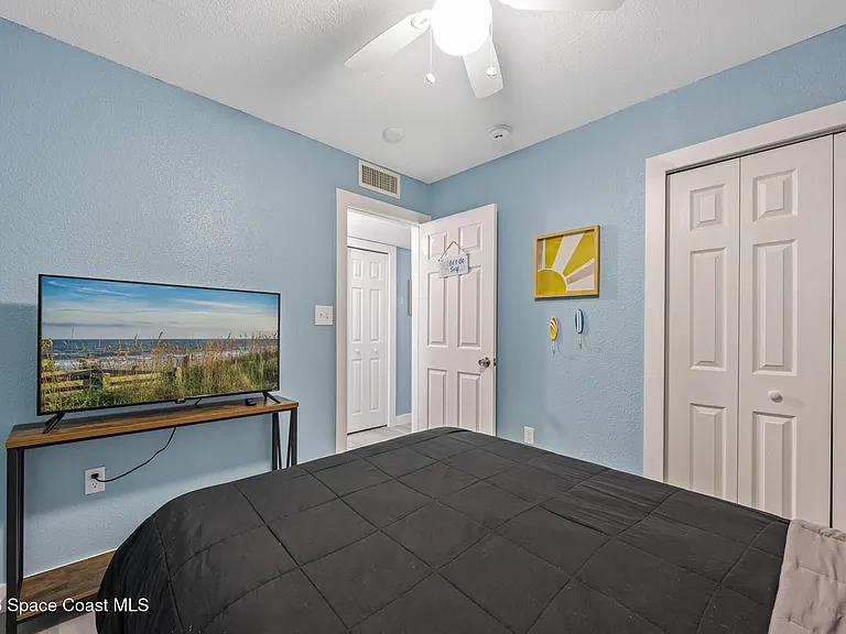 224 Grant Ave — Photo 14