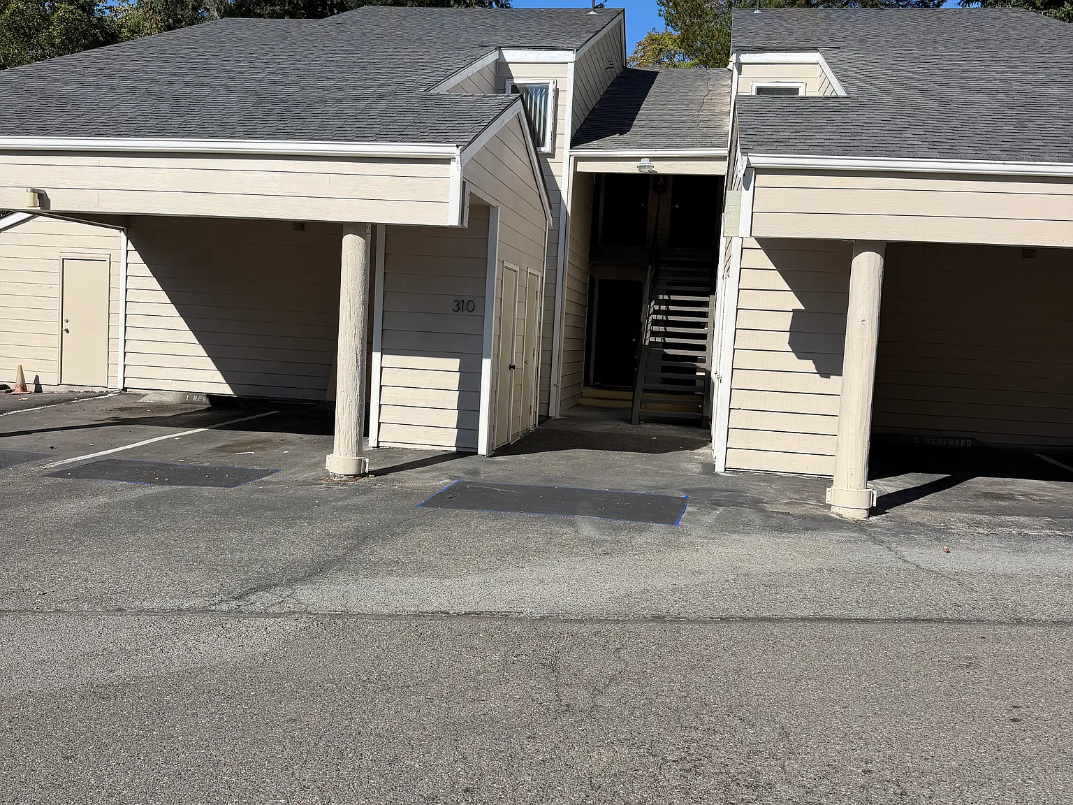 310 S 174th Pl — Photo 2