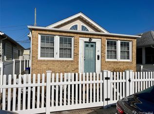 30 Wisconsin St, Long Beach, NY 11561