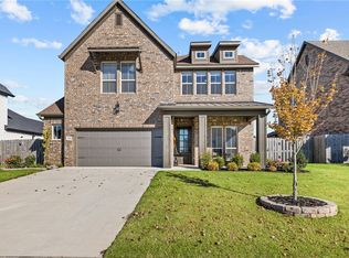 1426 Cannon Ln, Cave Springs, AR 72718