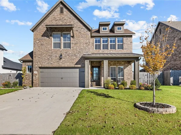 1426 Cannon Ln, Cave Springs, AR 72718