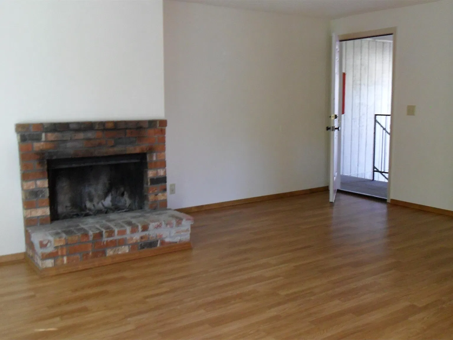 Clark Creek Apts — Photo 3