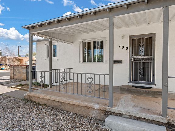 3rd image of 700 Alvarado Dr SE
