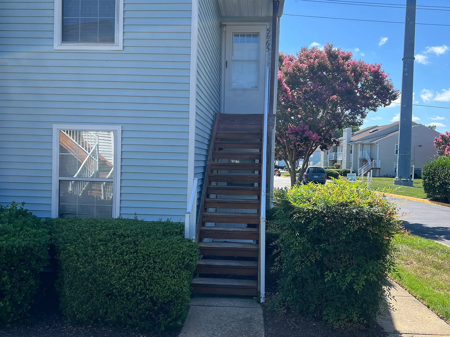 2 bed, 816 sqft, $1,525 — Photo 1