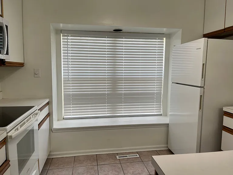 1680 Sleepy Hollow Rd — Photo 17