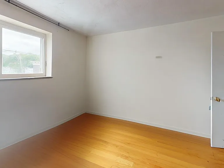 359 Faneuil St #4 — Photo 3