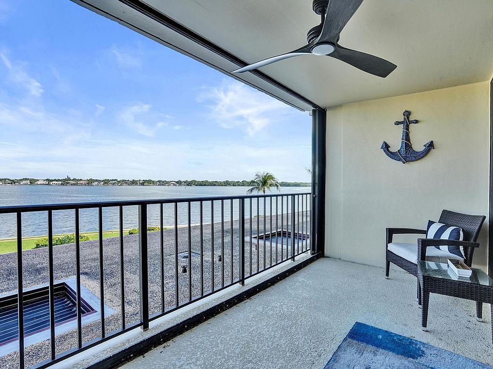 1st image of 132 Lakeshore Drive #317