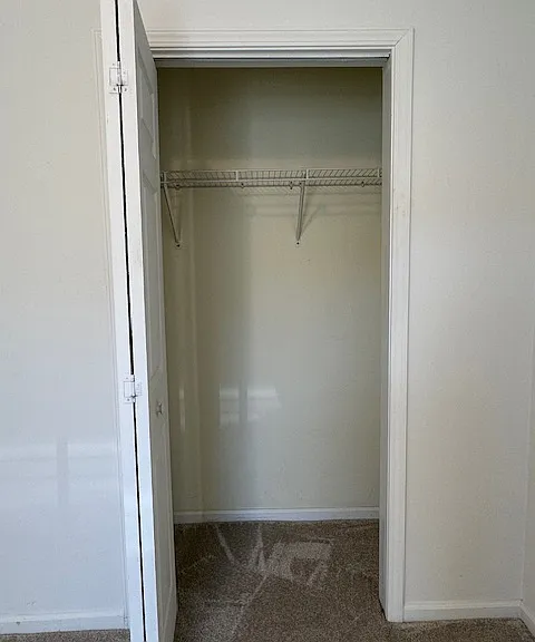 2000 Water Oak Dr #4-B — Photo 14