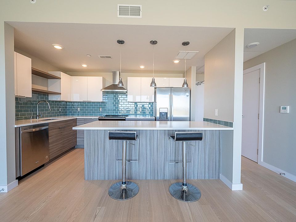 Beautiful and bright kitchen