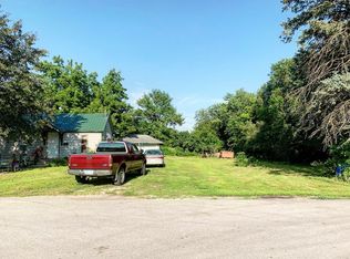 1613 4th St, Nevada, IA 50201