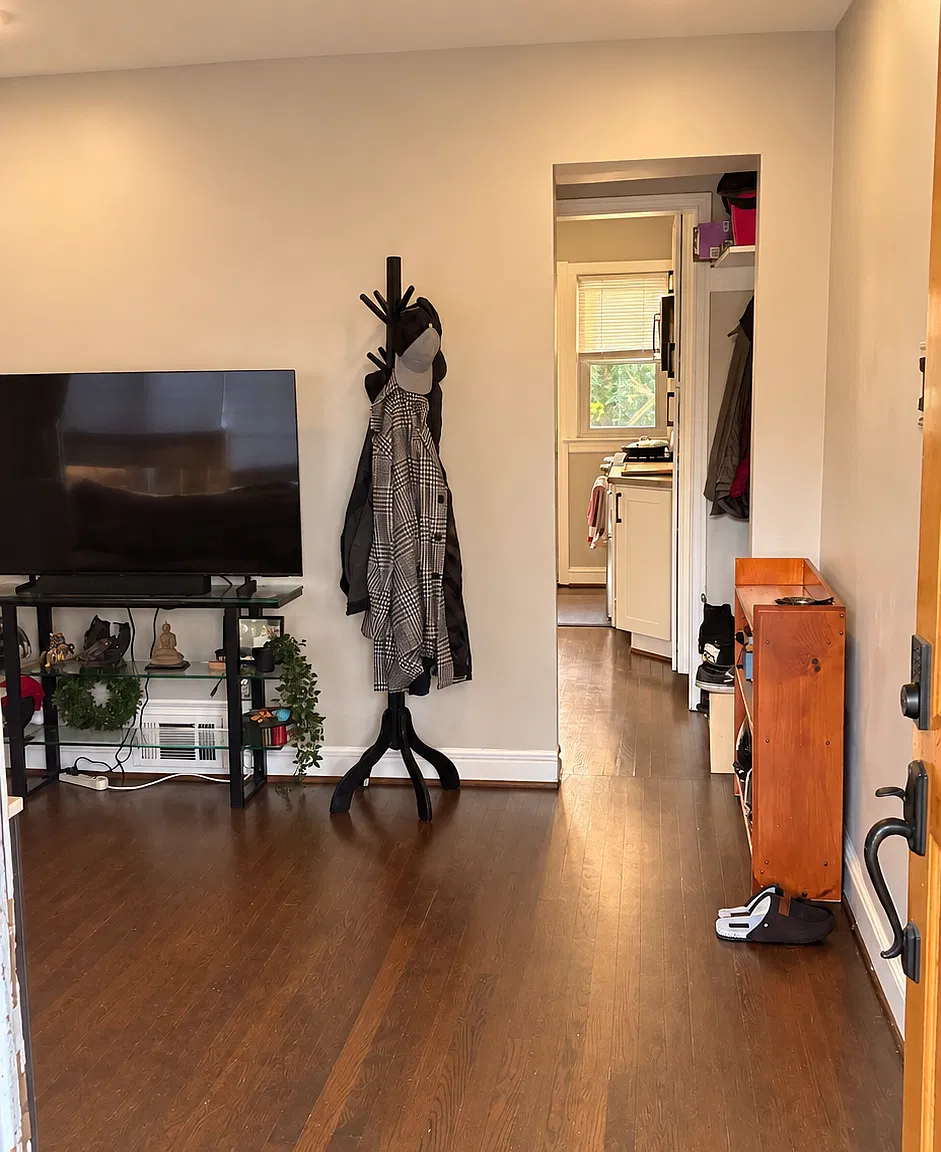 3 bed, 1200 sqft, $3,425 — Photo 3