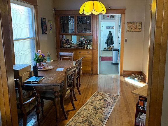 Dinning Room and Bar