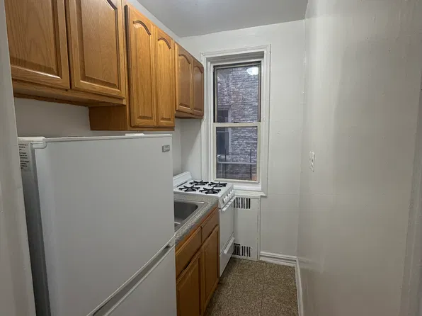 43-30 48th Street #A8, photo 3