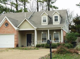 6786 Whitten Pine Dr, Memphis, TN 38134