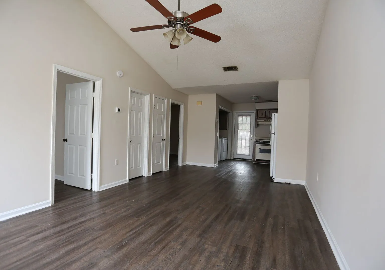2 bedroom at Plantation Villa — Photo 1