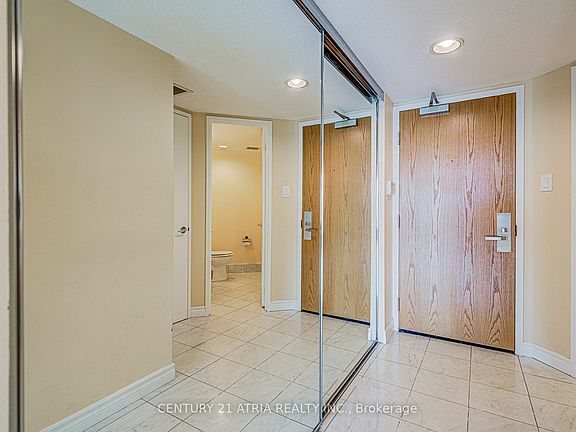 3rd image of 38 Elm St #2913