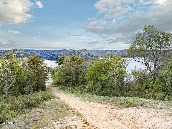 5th image of Helms Hollow Rd
